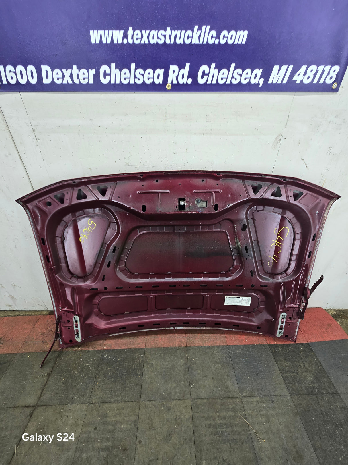 1992-1997 OBS Ford F Series F250 F350 F450 F550 Hood