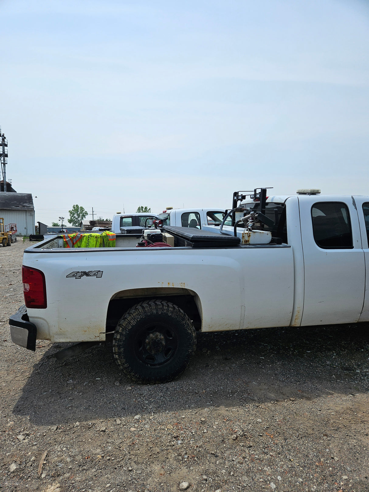 2008 Chevrolet Silverado 2500HD Extended Cab 4 door Long Bed 8' - FULL PART OUT