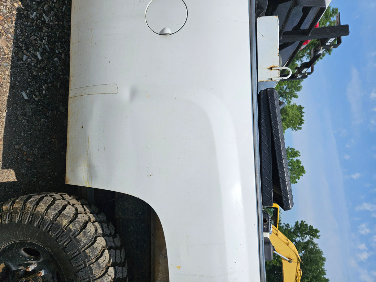 2008 Chevrolet Silverado 2500HD Extended Cab 4 door Long Bed 8' - FULL PART OUT