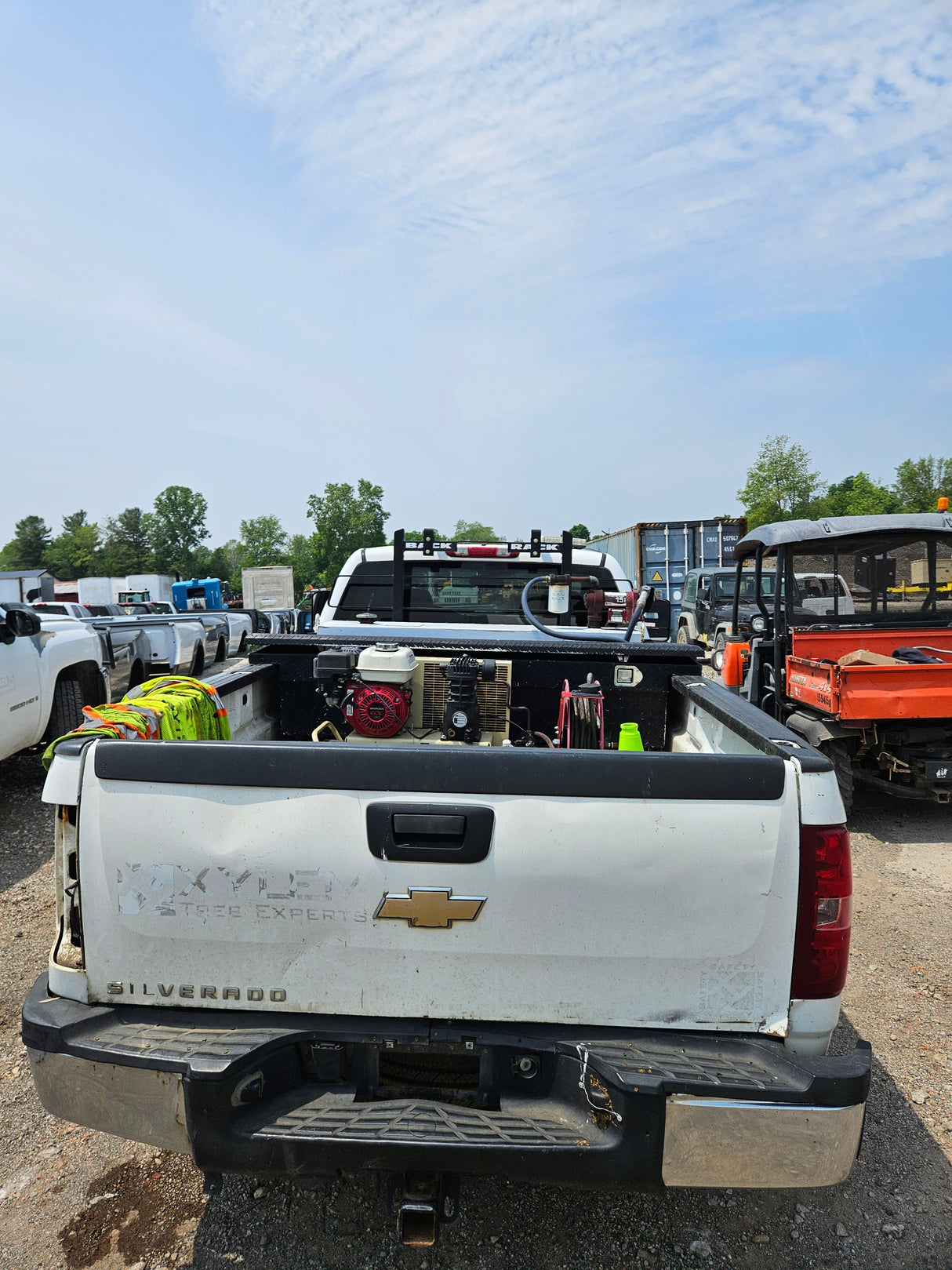 2008 Chevrolet Silverado 2500HD Extended Cab 4 door Long Bed 8' - FULL PART OUT