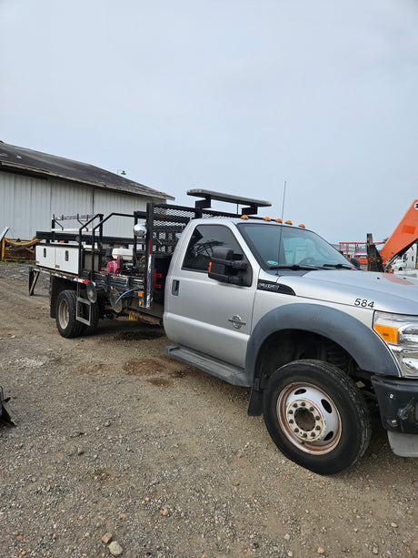 2014 Ford F-450 Regular Cab Super Duty 6.7L Power Stroke Dual Rear Wheel - FULL PART OUT