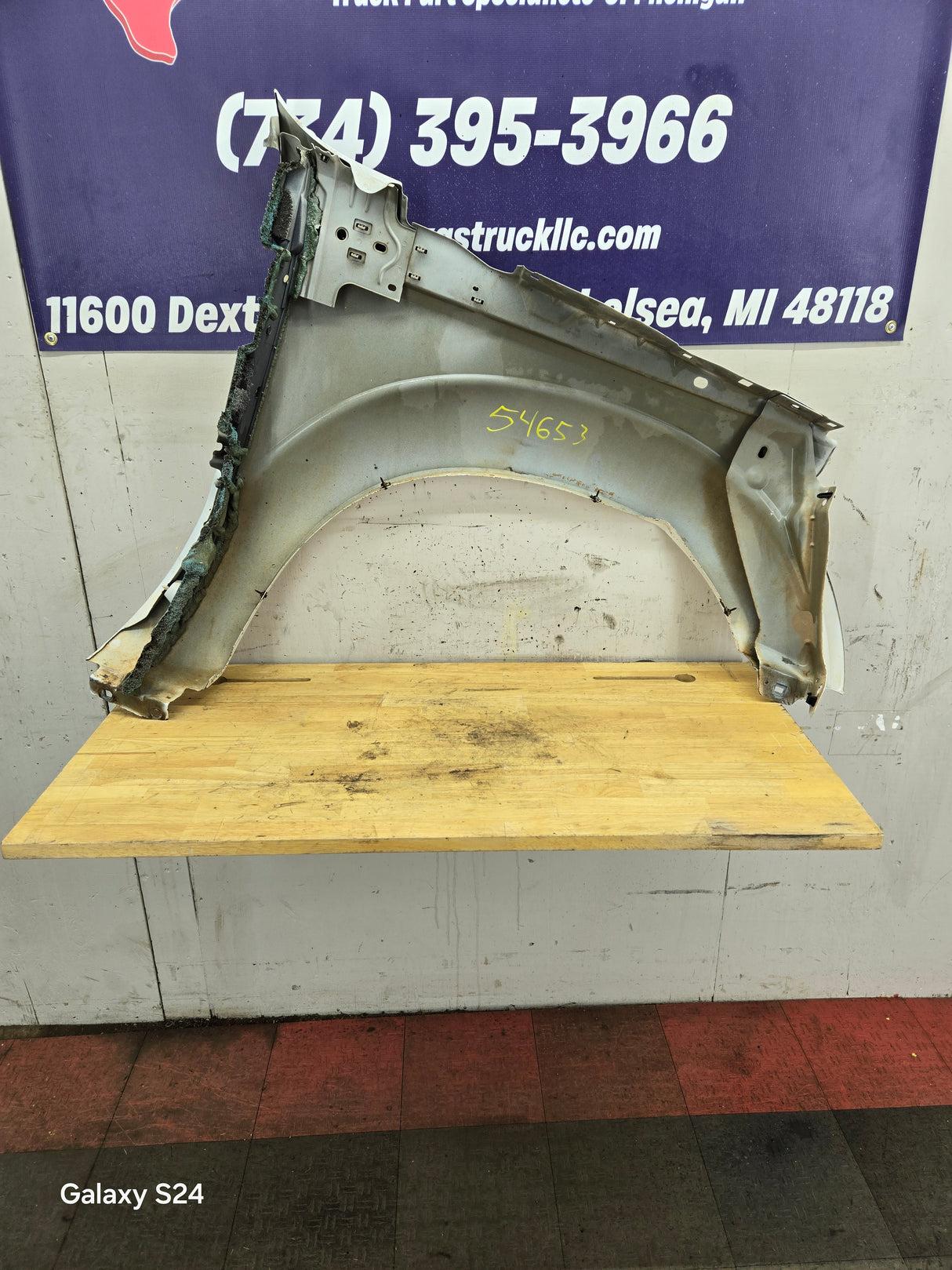 2011-2016 Ford Super Duty F250 F350 LH Driver Side Front Fender