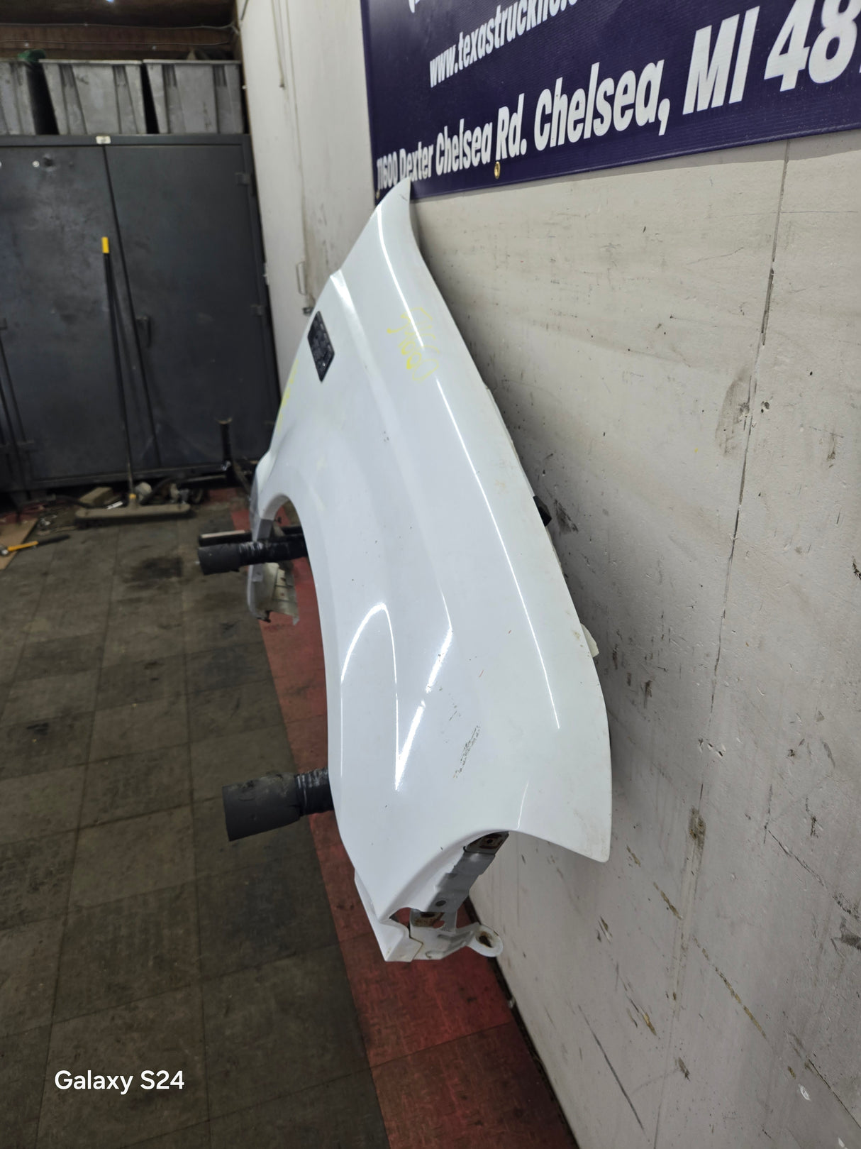 1999-2007 Ford Super Duty RH Passenger Side Front Fender F250 F350 F450 F550 Excursion
