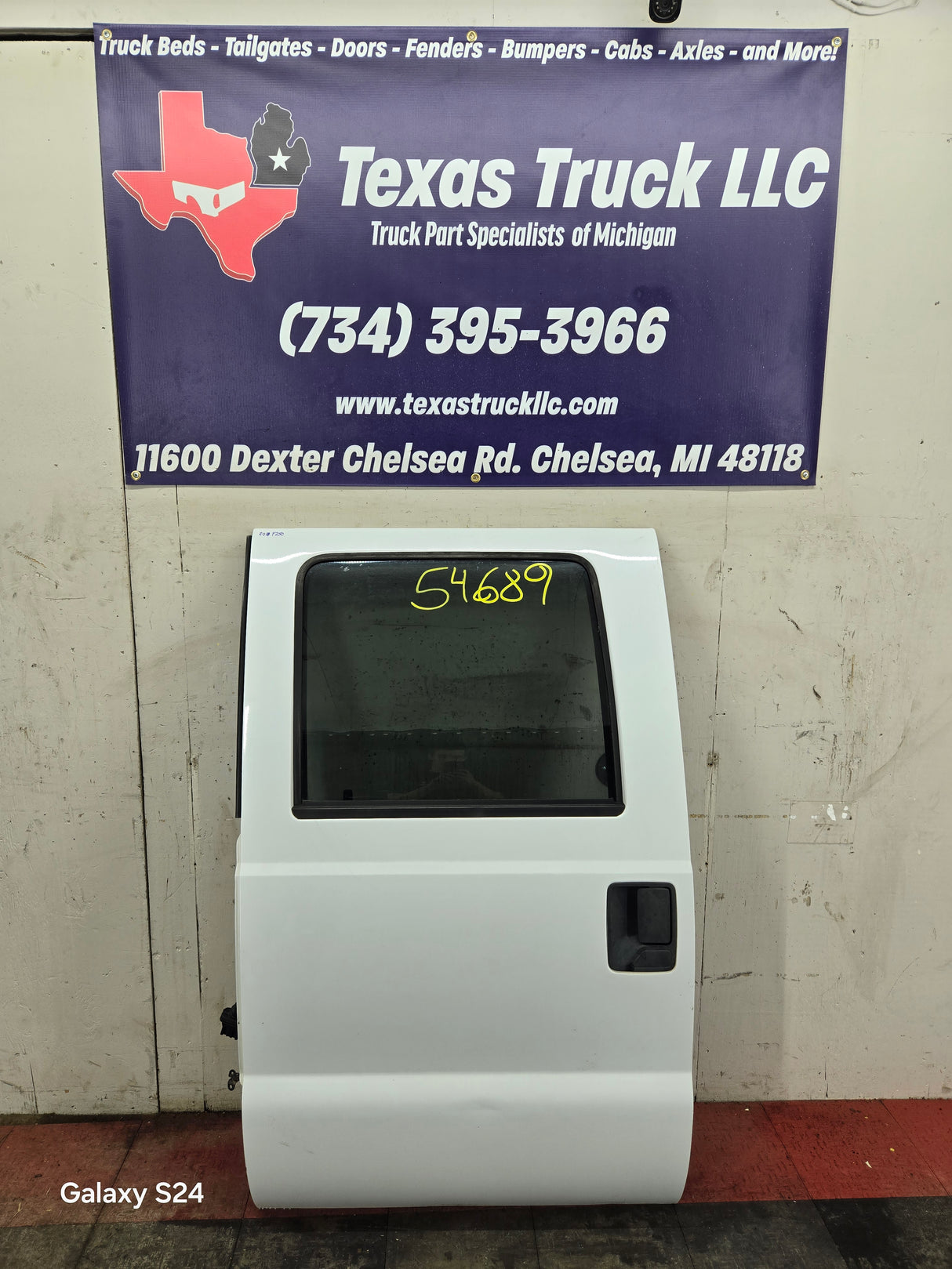 1999-2011 Ford Super Duty LH Driver Side Rear Door Crew Cab F250 F350 F450 F550
