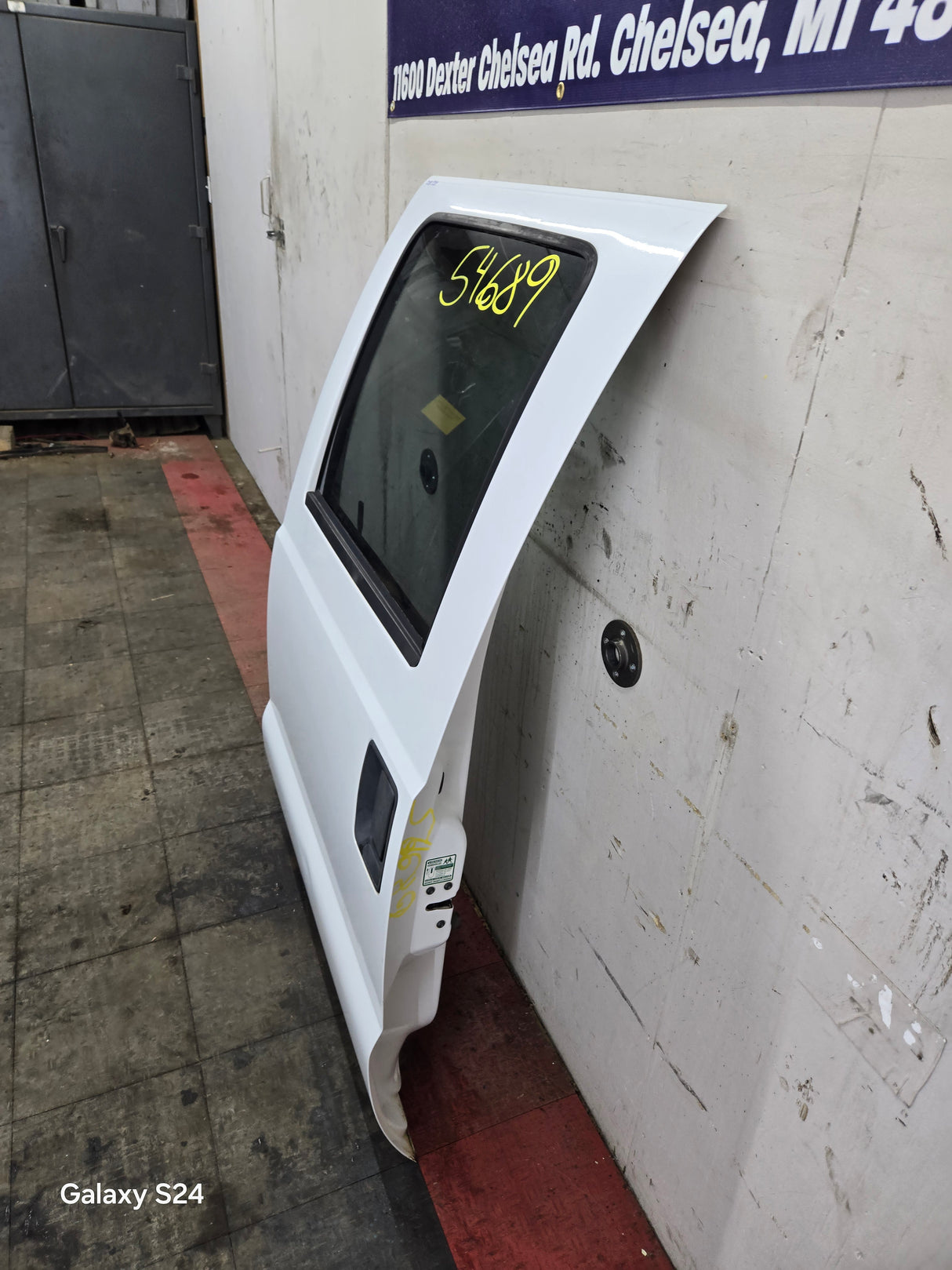 1999-2011 Ford Super Duty LH Driver Side Rear Door Crew Cab F250 F350 F450 F550