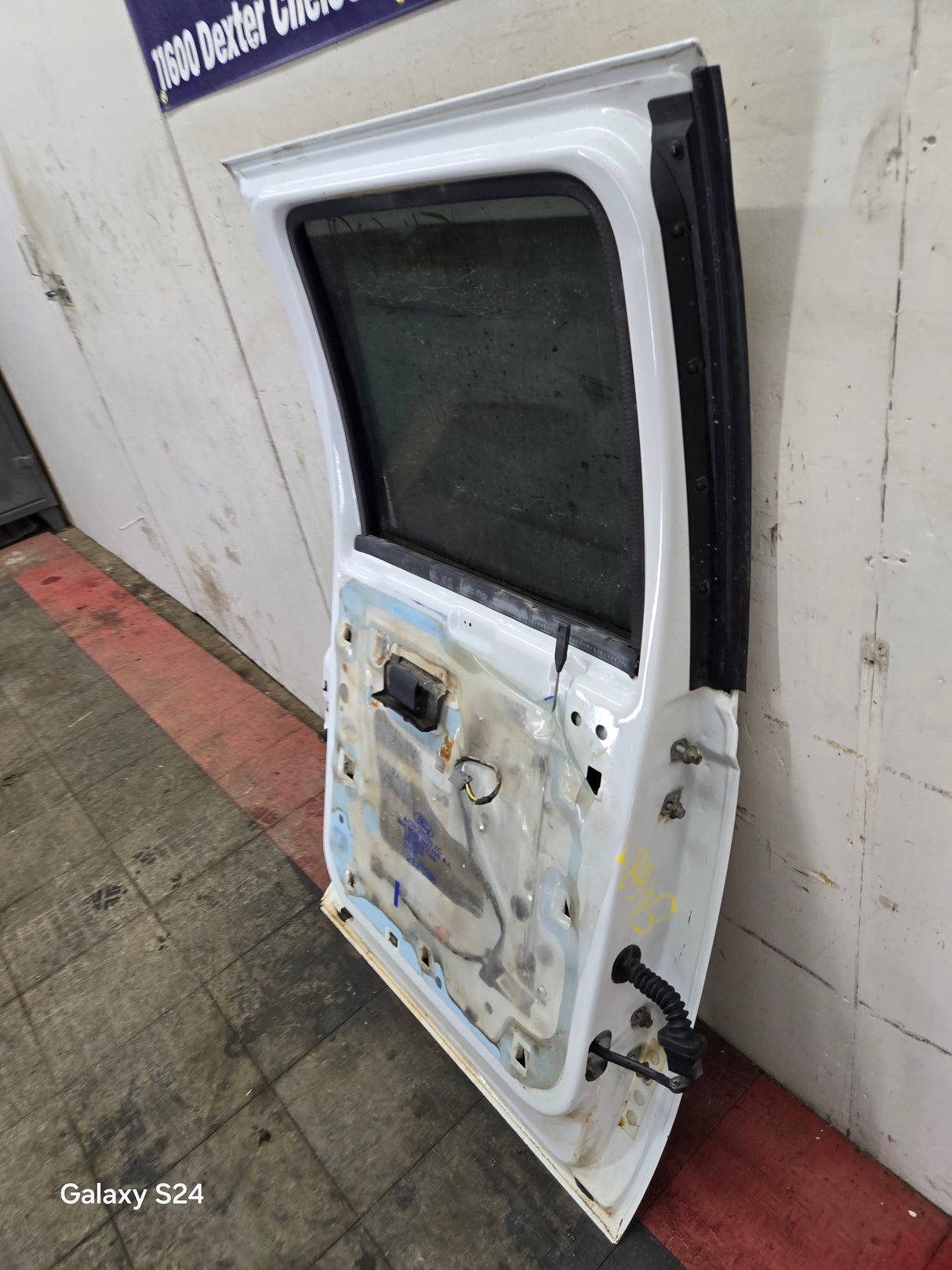 1999-2011 Ford Super Duty LH Driver Side Rear Door Crew Cab F250 F350 F450 F550