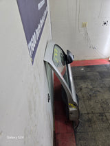 1999-2006 Chevrolet Silverado / GMC Sierra 1500 2500 3500 HD Front Passenger side Door RH
