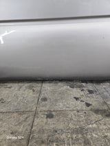 1999-2006 Chevrolet Silverado / GMC Sierra 1500 2500 3500 HD Front Passenger side Door RH