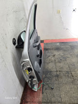 1999-2006 Chevrolet Silverado / GMC Sierra 1500 2500 3500 HD Front Passenger side Door RH
