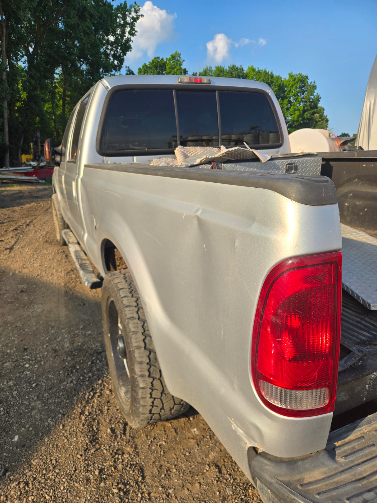 2005 Ford F-350 Super Duty 6.0L Power Stroke Crew Cab Short Bed 2wd - FULL PART OUT