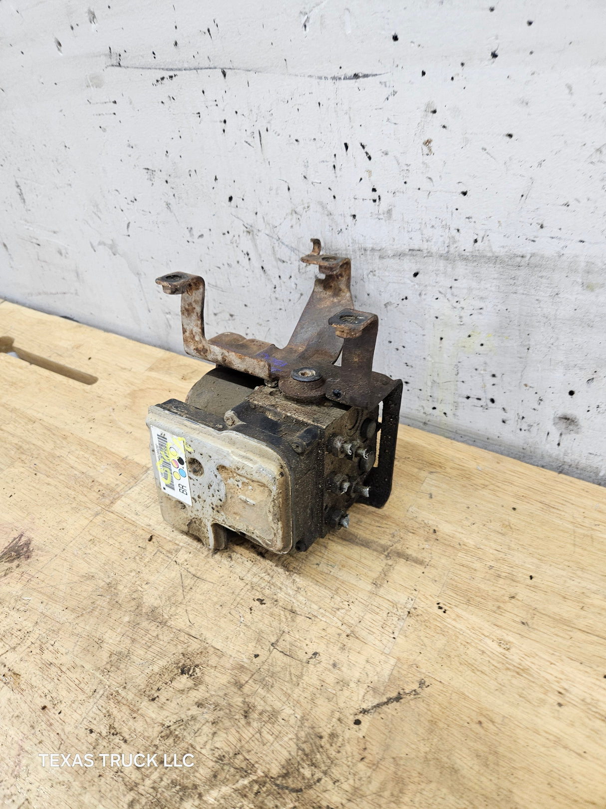 2003-2006 Chevrolet Silverado GMC ABS Pump Module Control Assembly - 13567145