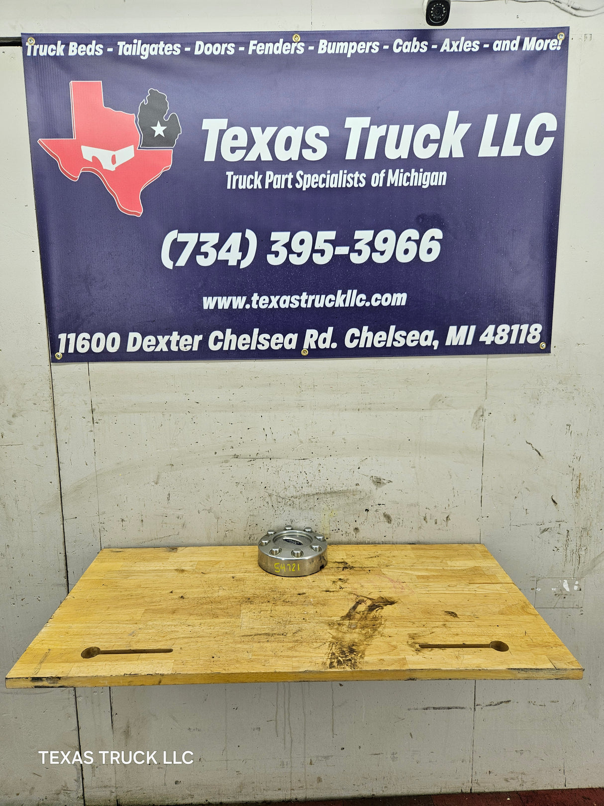 2008-2016 Ford Super Duty F250 F350 Hub Cap Center Cap SINGLE REAR WHEEL 8 LUG 5C34-1A096-C