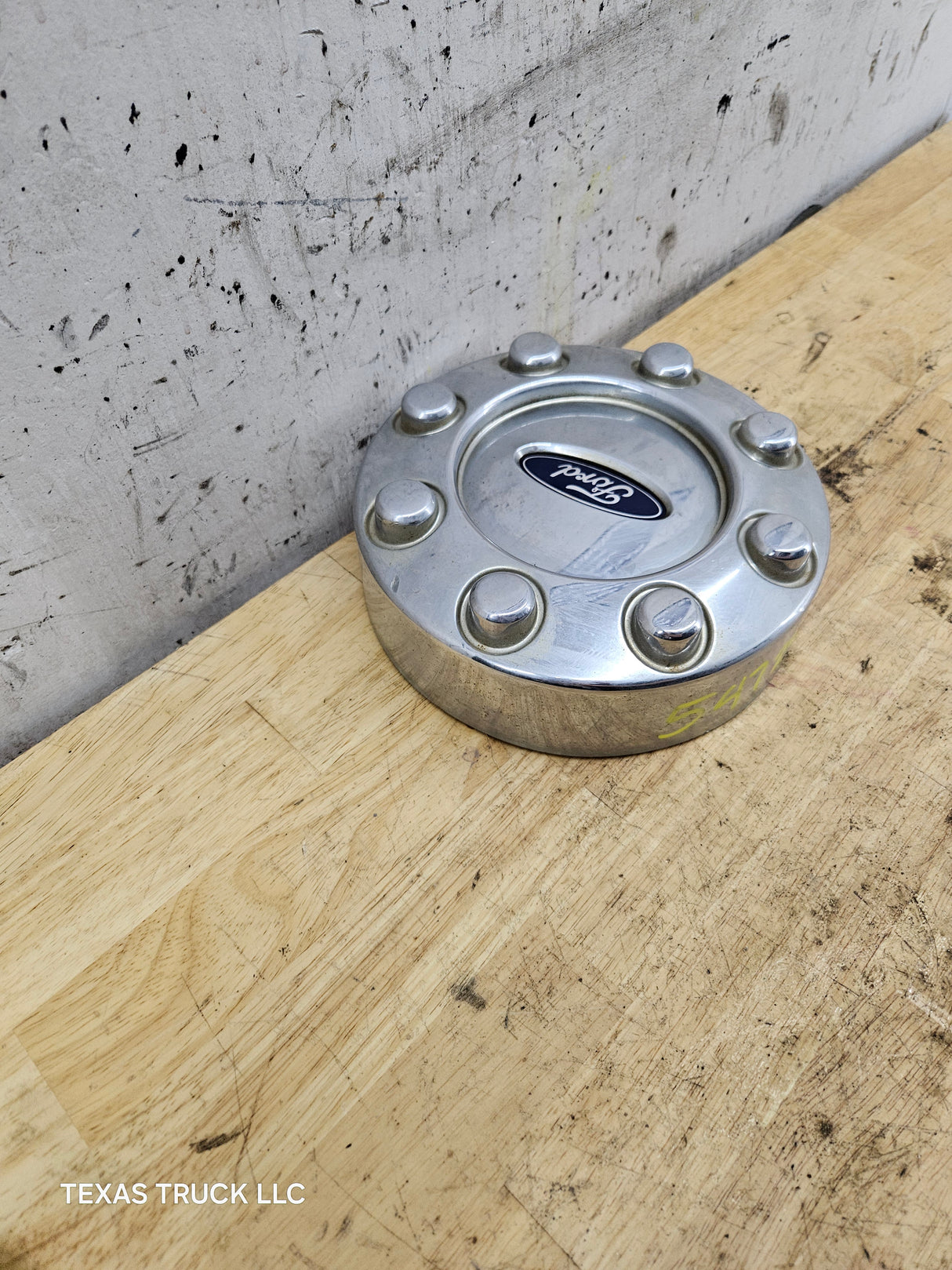 2008-2016 Ford Super Duty F250 F350 Hub Cap Center Cap SINGLE REAR WHEEL 8 LUG 5C34-1A096-C