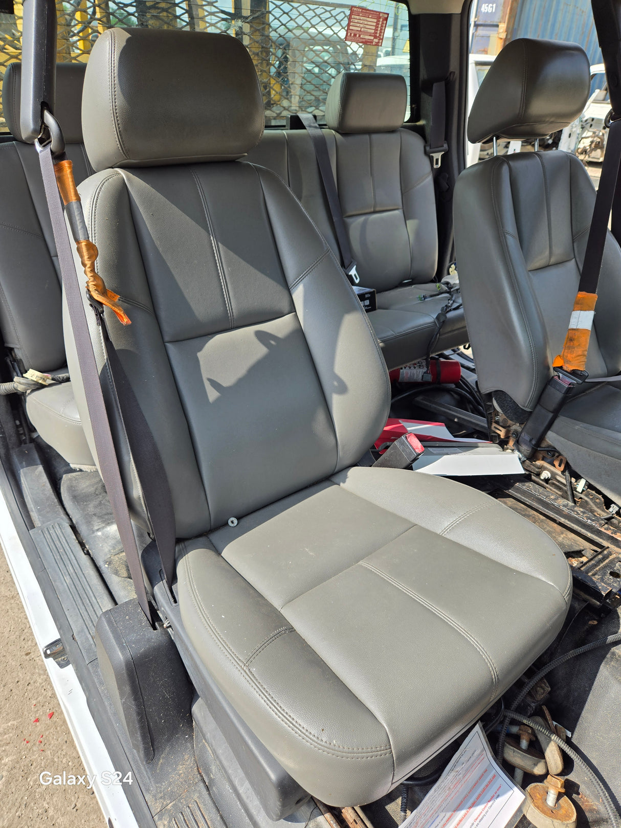 2007-2013 Chevrolet Silverado / GMC Sierra 1500 2500 3500 HD Extended Cab