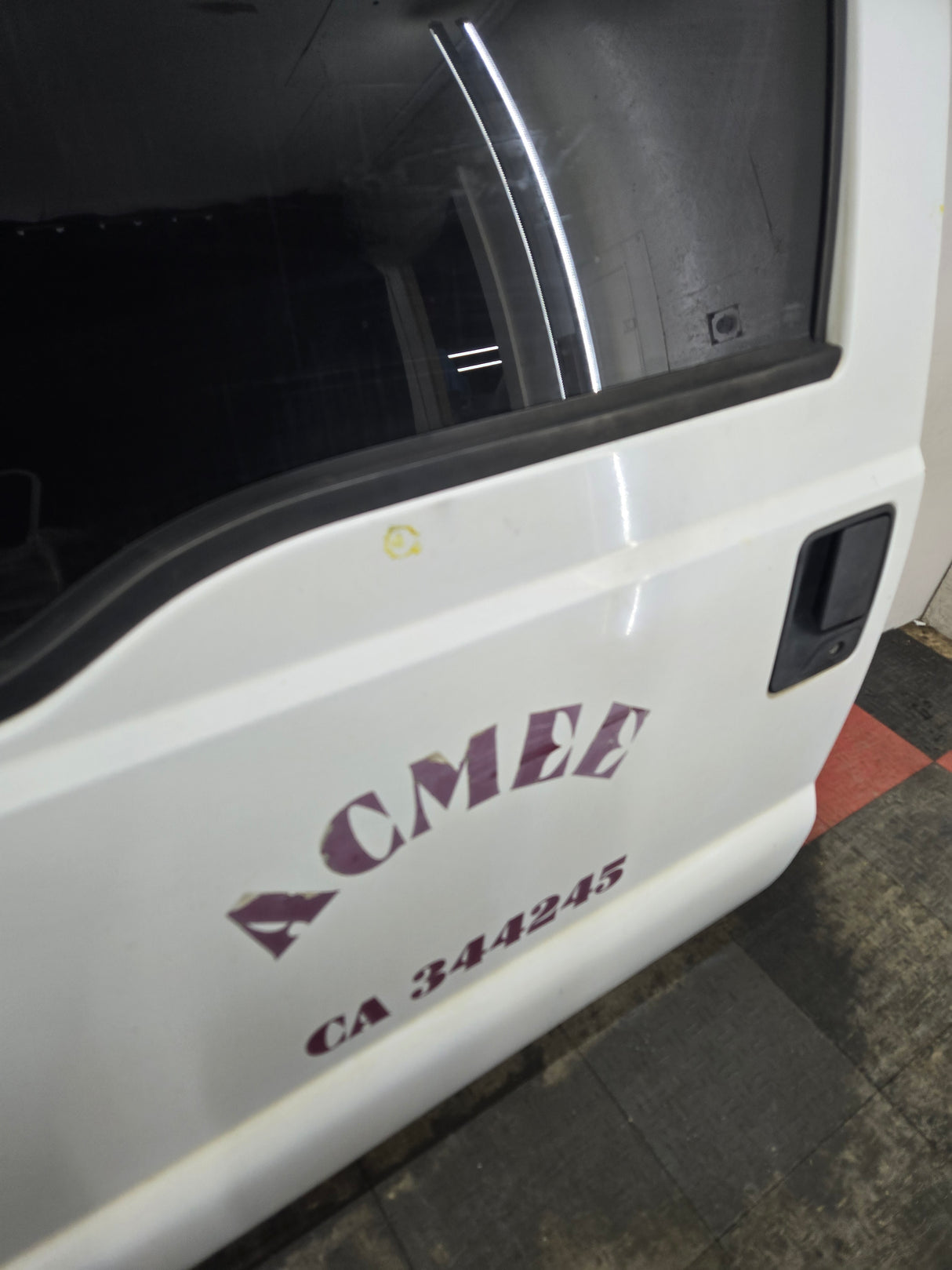 1999-2011 Ford Super Duty Front Driver Side Door F250 F350 F450 F550