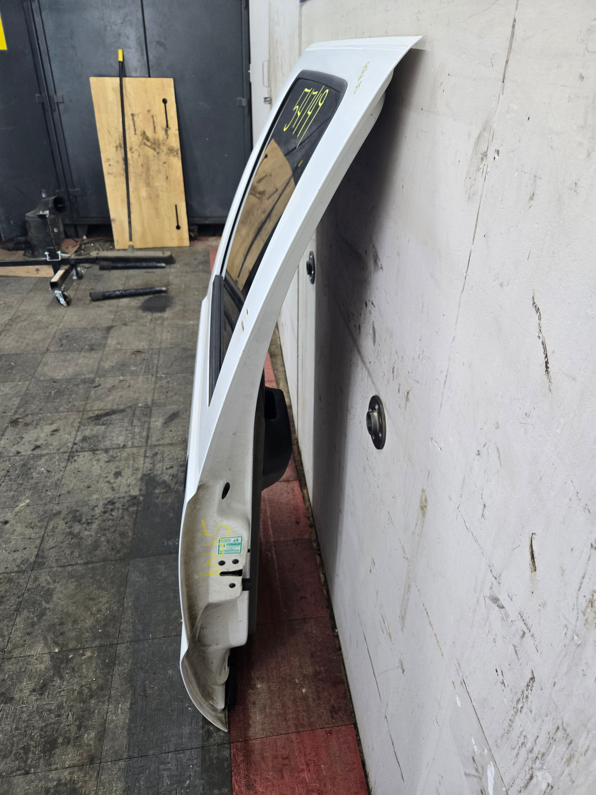 1999-2011 Ford Super Duty Rear Crew Cab LH Driver Side Door F250 F350 F450 F550 Oxford White