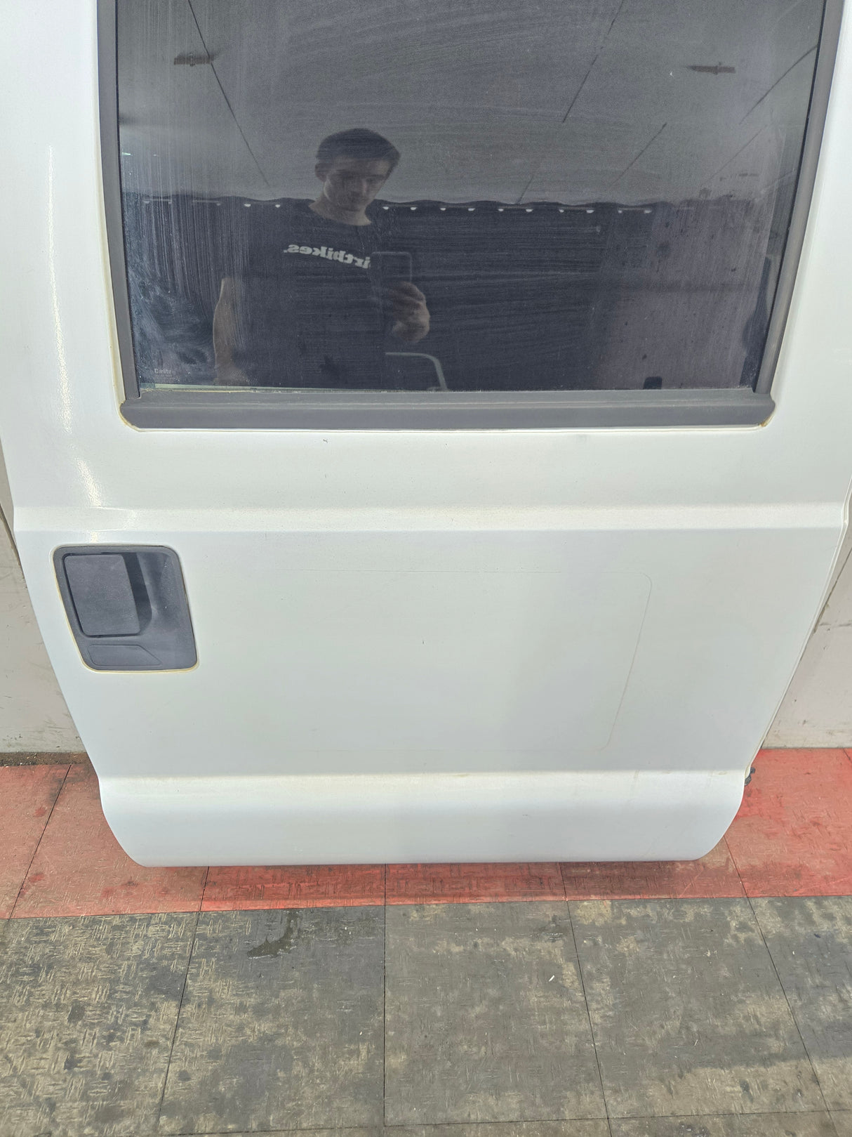 1999-2011 Ford Super Duty Rear Crew Cab RH Passenger Side Door F250 F350 F450 F550 Oxford White