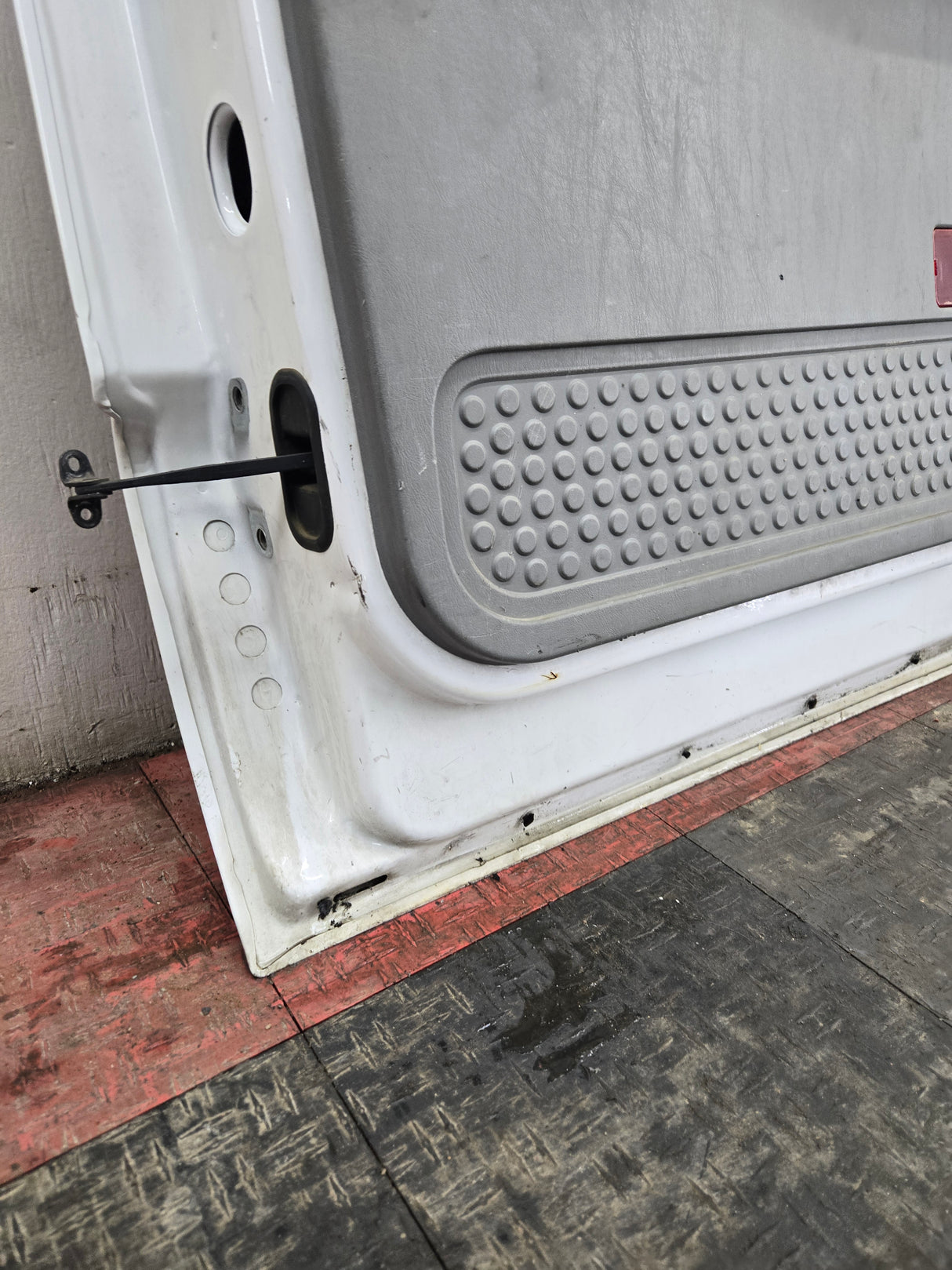 1999-2011 Ford Super Duty Rear Crew Cab RH Passenger Side Door F250 F350 F450 F550 Oxford White
