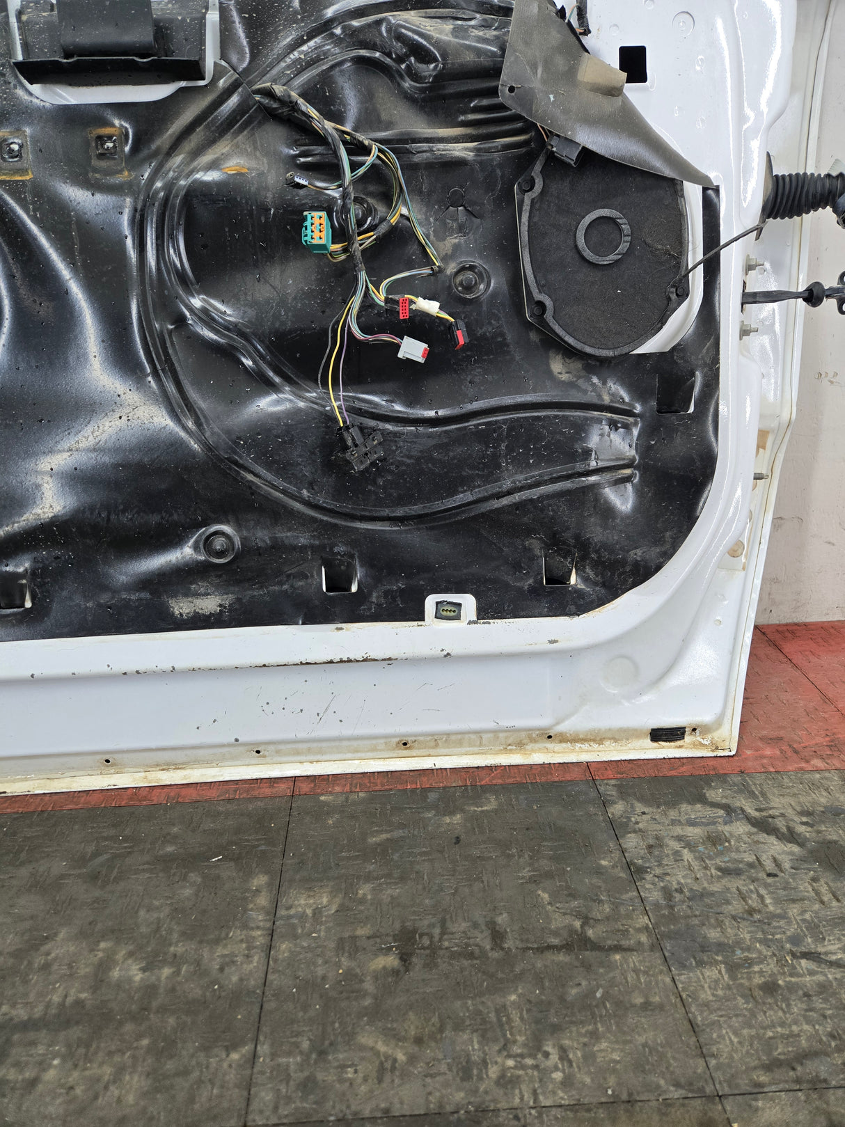 2012-2016 Ford Super Duty LH Driver Side Front Door F250 F350 F450 F550