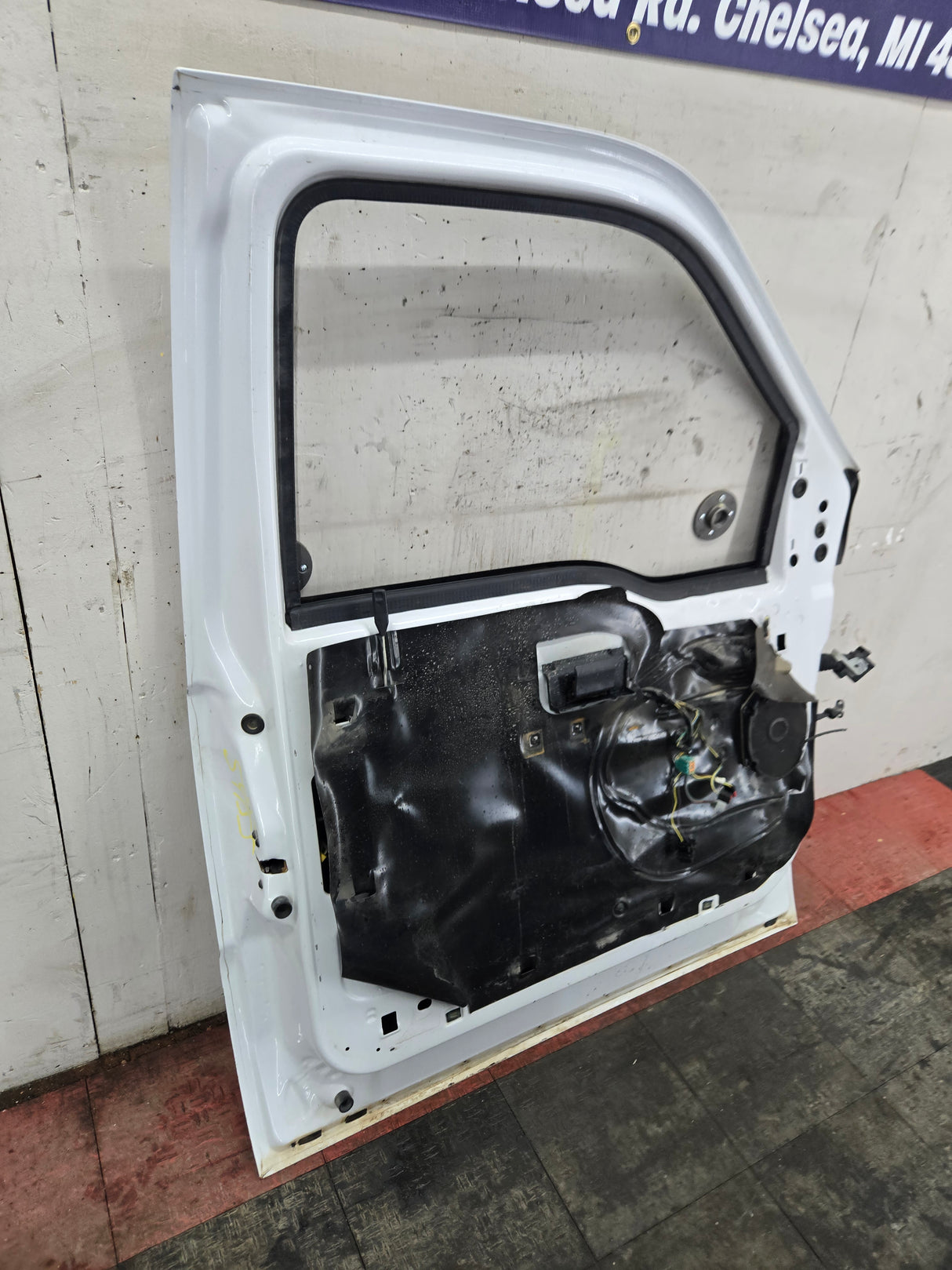 2012-2016 Ford Super Duty LH Driver Side Front Door F250 F350 F450 F550