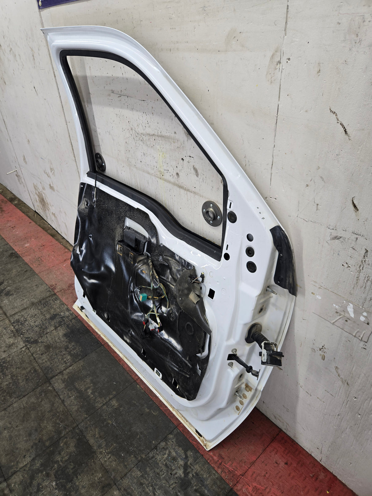 2012-2016 Ford Super Duty LH Driver Side Front Door F250 F350 F450 F550