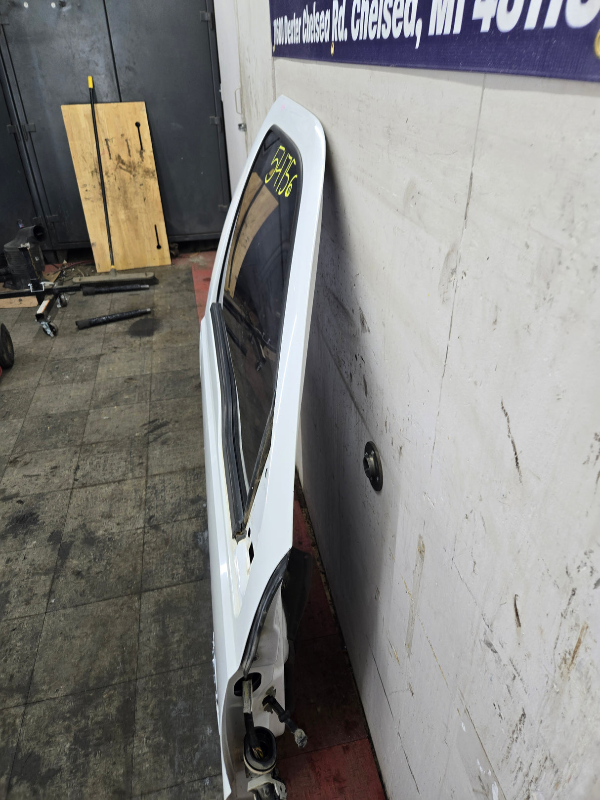 2012-2016 Ford Super Duty Passenger Side Front Door RH F250 F350 F450 F550