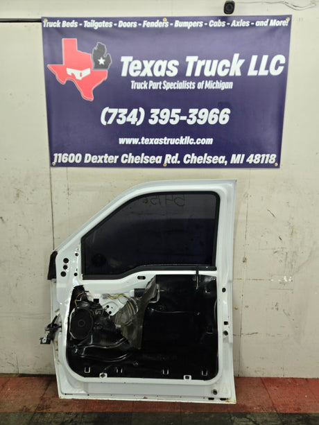 2012-2016 Ford Super Duty Passenger Side Front Door RH F250 F350 F450 F550
