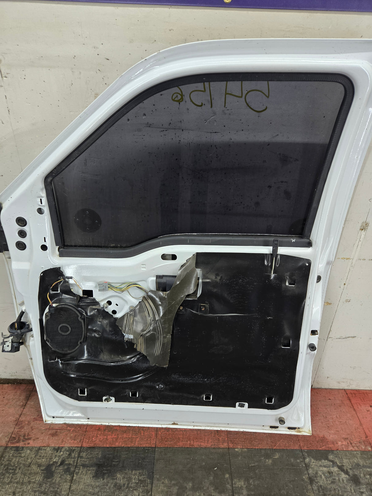 2012-2016 Ford Super Duty Passenger Side Front Door RH F250 F350 F450 F550