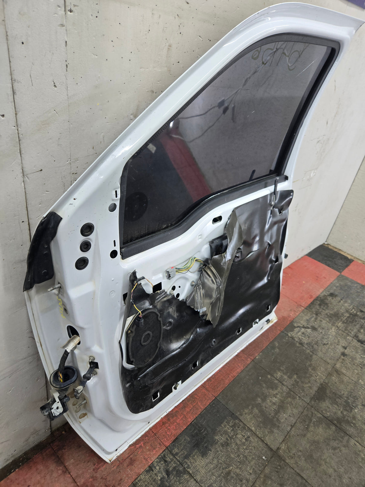 2012-2016 Ford Super Duty Passenger Side Front Door RH F250 F350 F450 F550