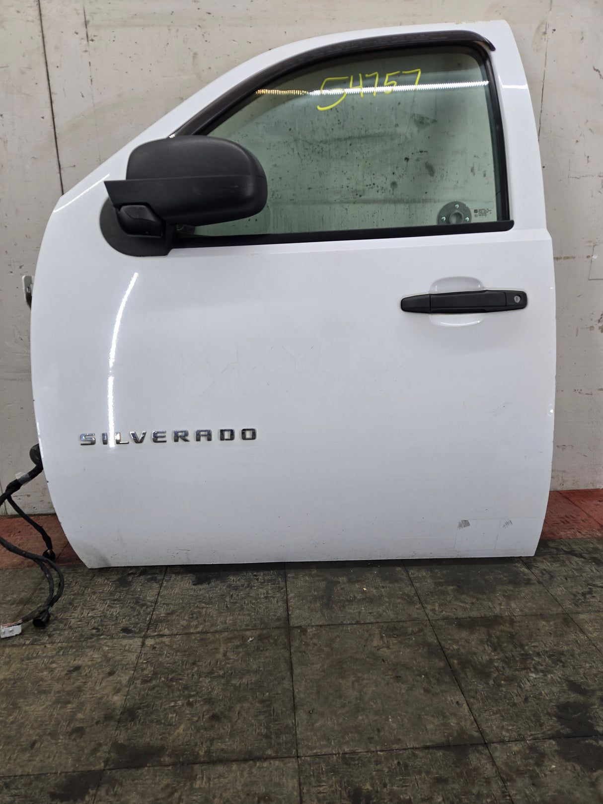2007-2013 Chevrolet Silverado / GMC Sierra 1500 2500HD 3500 HD LH Front Driver Side Door