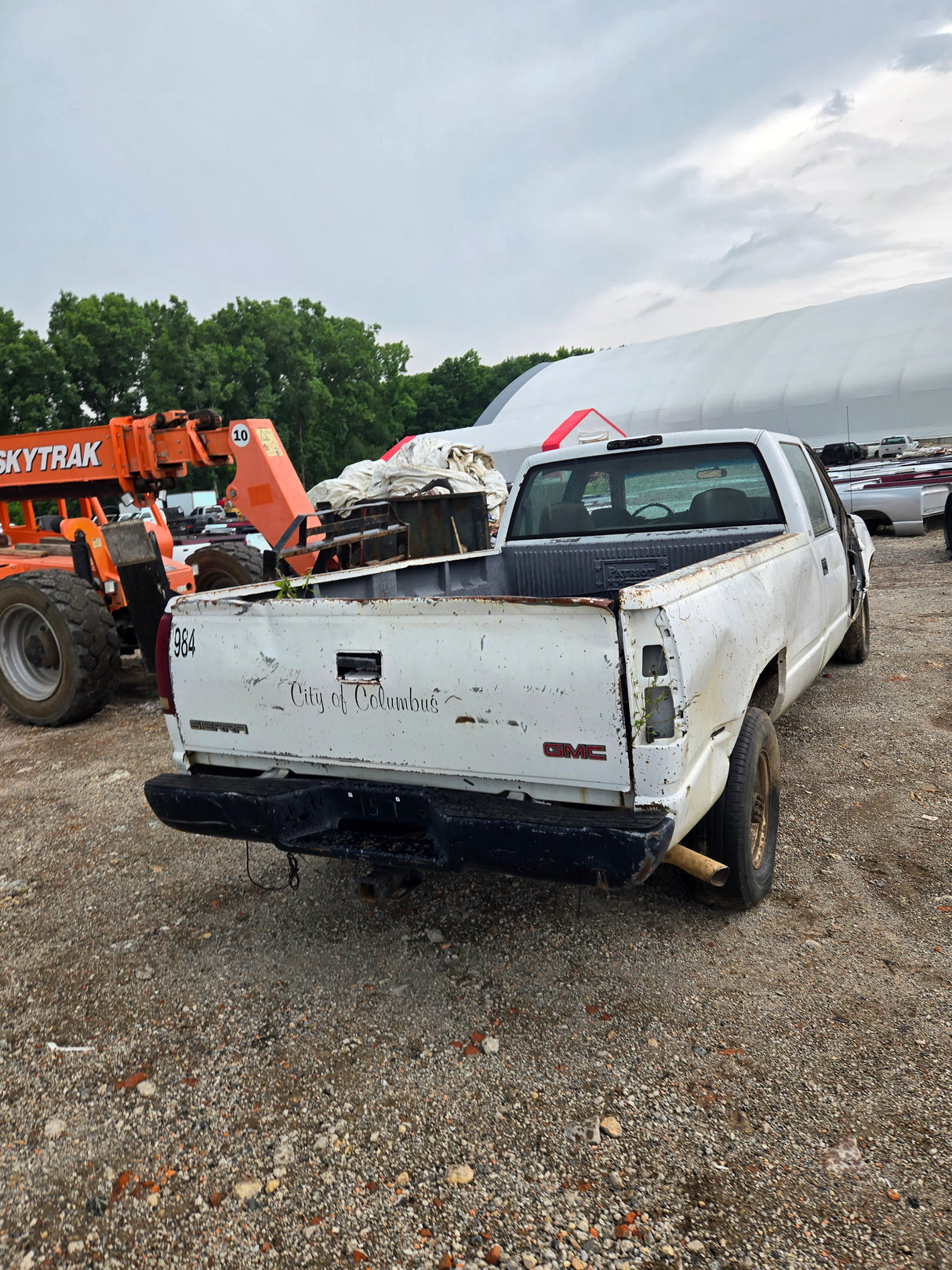 2000 GMC Sierra 3500 Crew Cab Long Bed old body style - FULL PART OUT