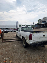 2000 GMC Sierra 3500 Crew Cab Long Bed old body style - FULL PART OUT