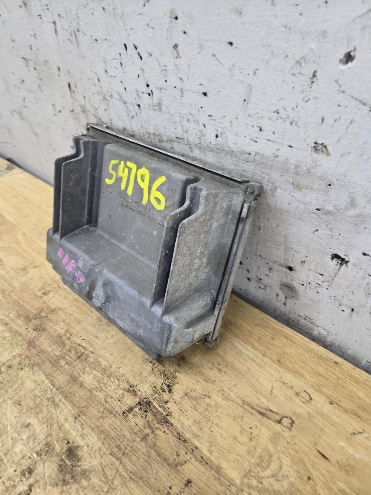 2005-2007 GMC Sierra 1500 4.3L PCM YKYX / 12602801