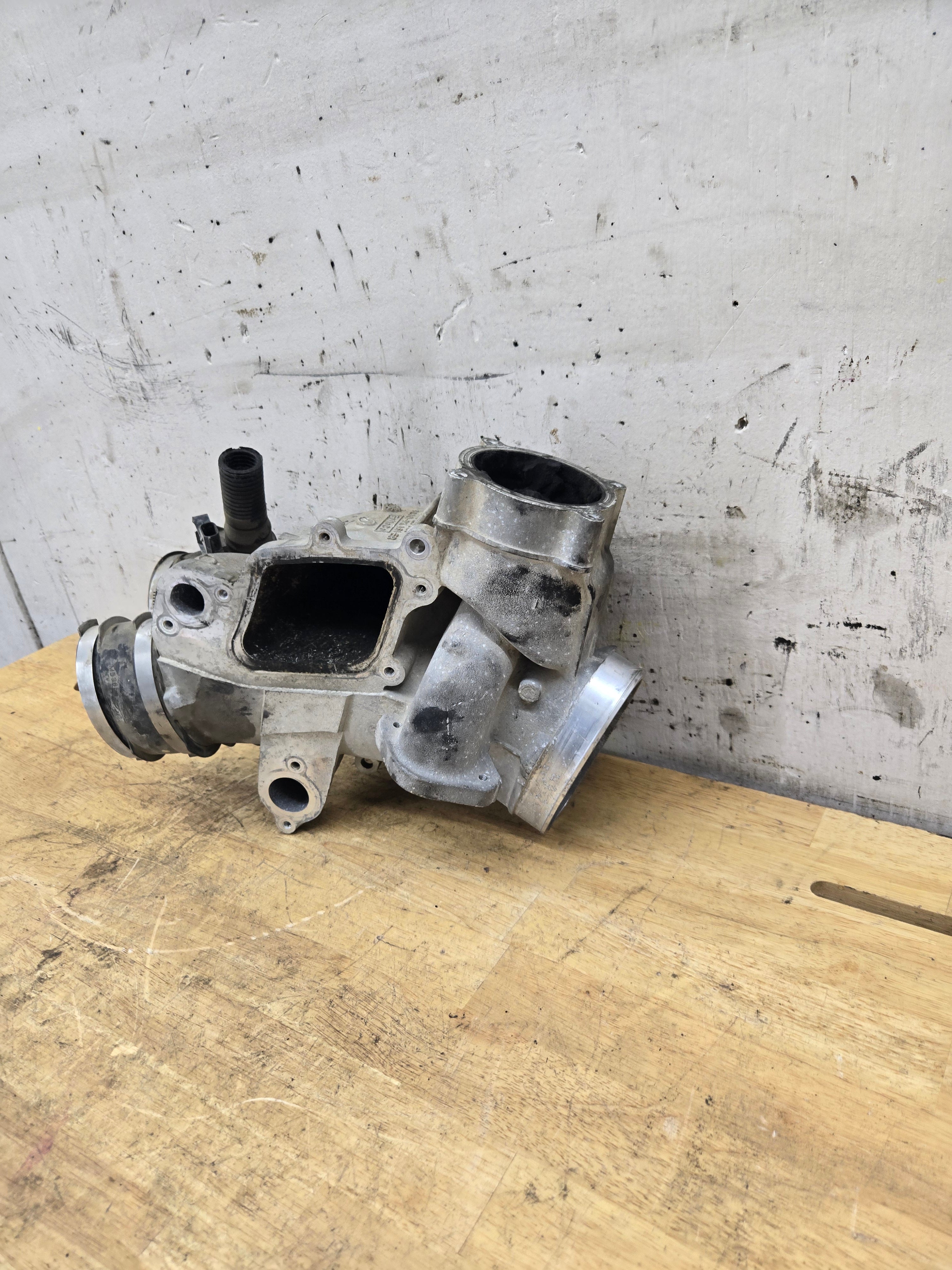 2011-2014 6.7L Power Stroke Lower Air Intake Manifold BC3Q-9K461