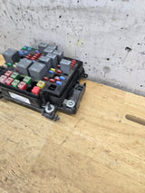 2006-2007 Chevrolet Silverado / GMC Sierra 1500 2500 3500 Engine Bay Fuse Box - 15139209