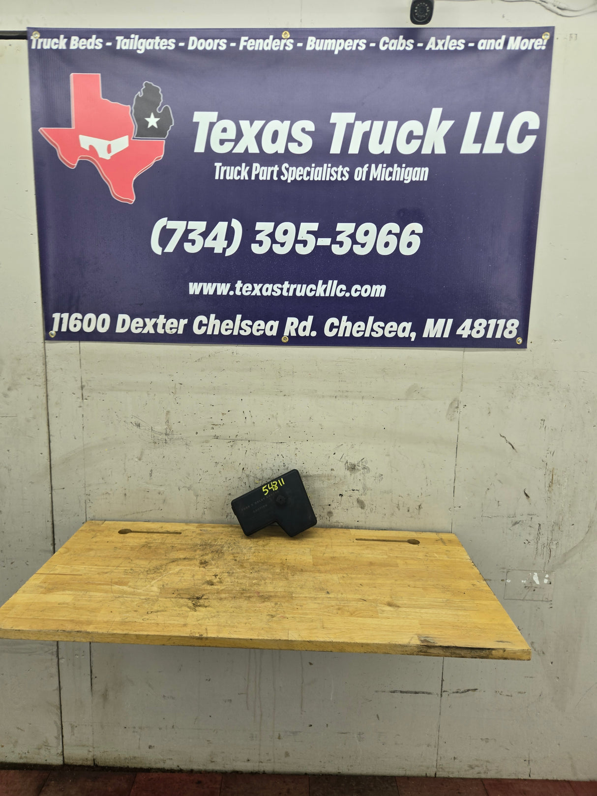 2002-2005 Dodge Ram Fuse Box Cover Lid Engine Bay 1500 2500 3500 7240-1937-30