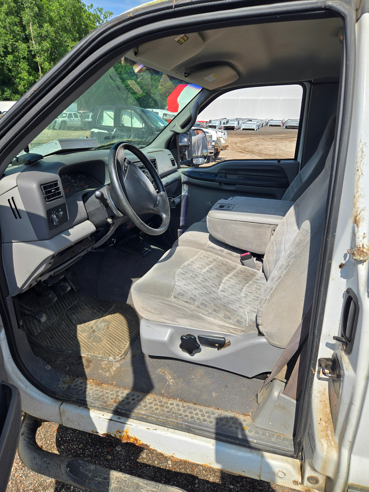 1999 Ford F-350 Super Duty 7.3L Power Stroke ZF6 Manual Transmission Extended Cab Short Bed 2wd - FULL PART OUT