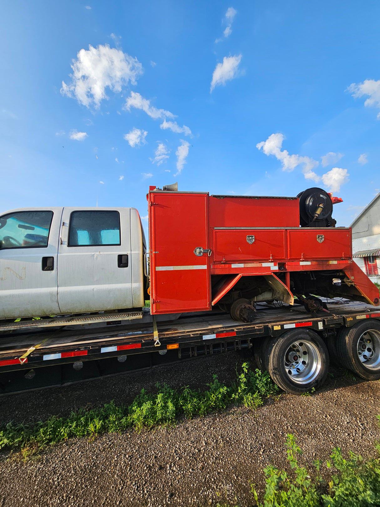 2006 Ford F-550 4wd Crew Cab, Cab & Chassis Dual Rear Wheel Rail Road Truck, Hydraulic Service Body - FULL PART OUT