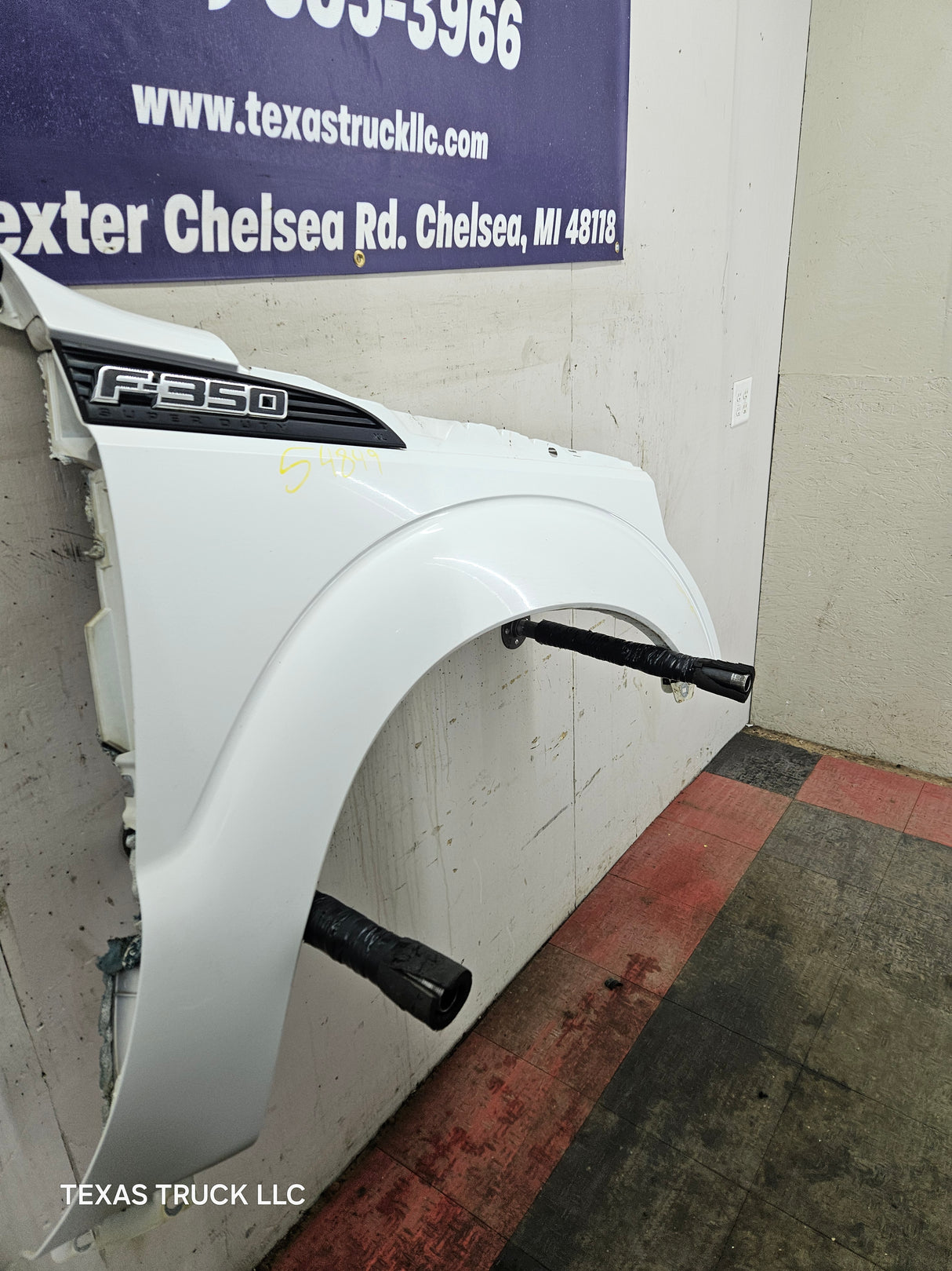 2011-2016 Ford Super Duty F250 F350 RH Passenger Side Front Fender Quarter Panel