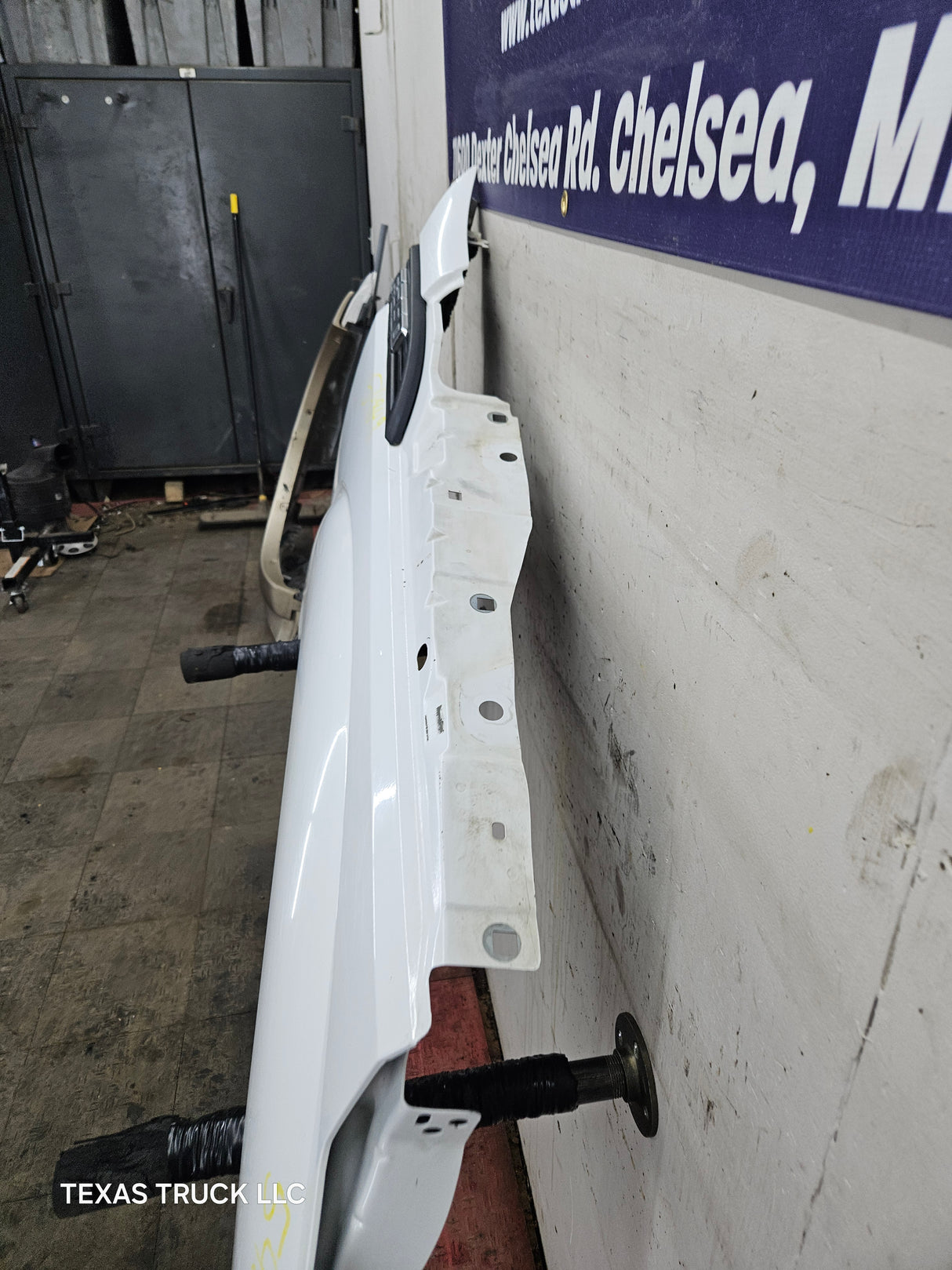 2011-2016 Ford Super Duty F250 F350 RH Passenger Side Front Fender Quarter Panel