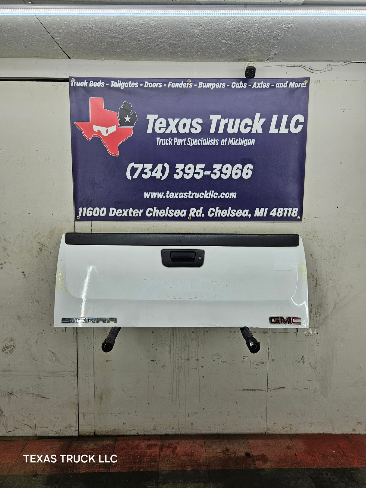 2007-2013 Chevrolet Silverado / GMC Sierra 1500 2500 3500 HD Tailgate