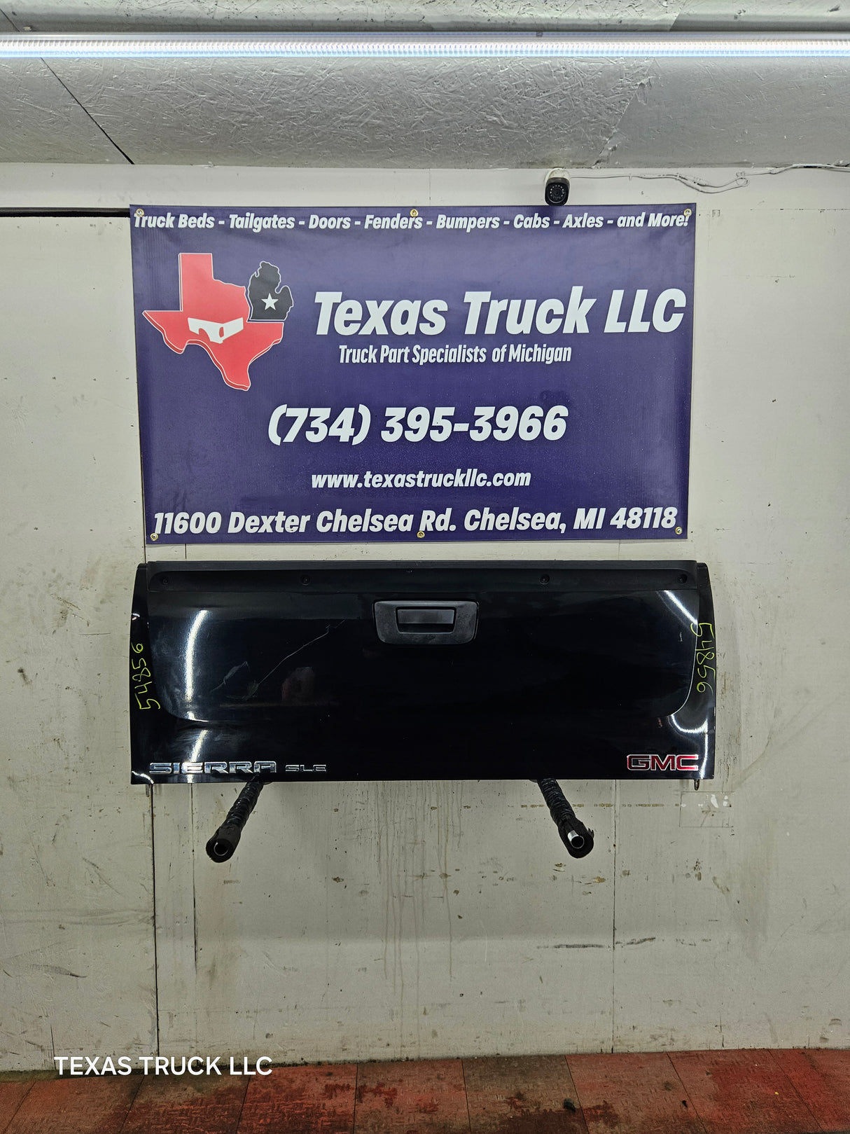 2007-2013 Chevrolet Silverado / GMC Sierra 1500 2500 3500 HD Tailgate
