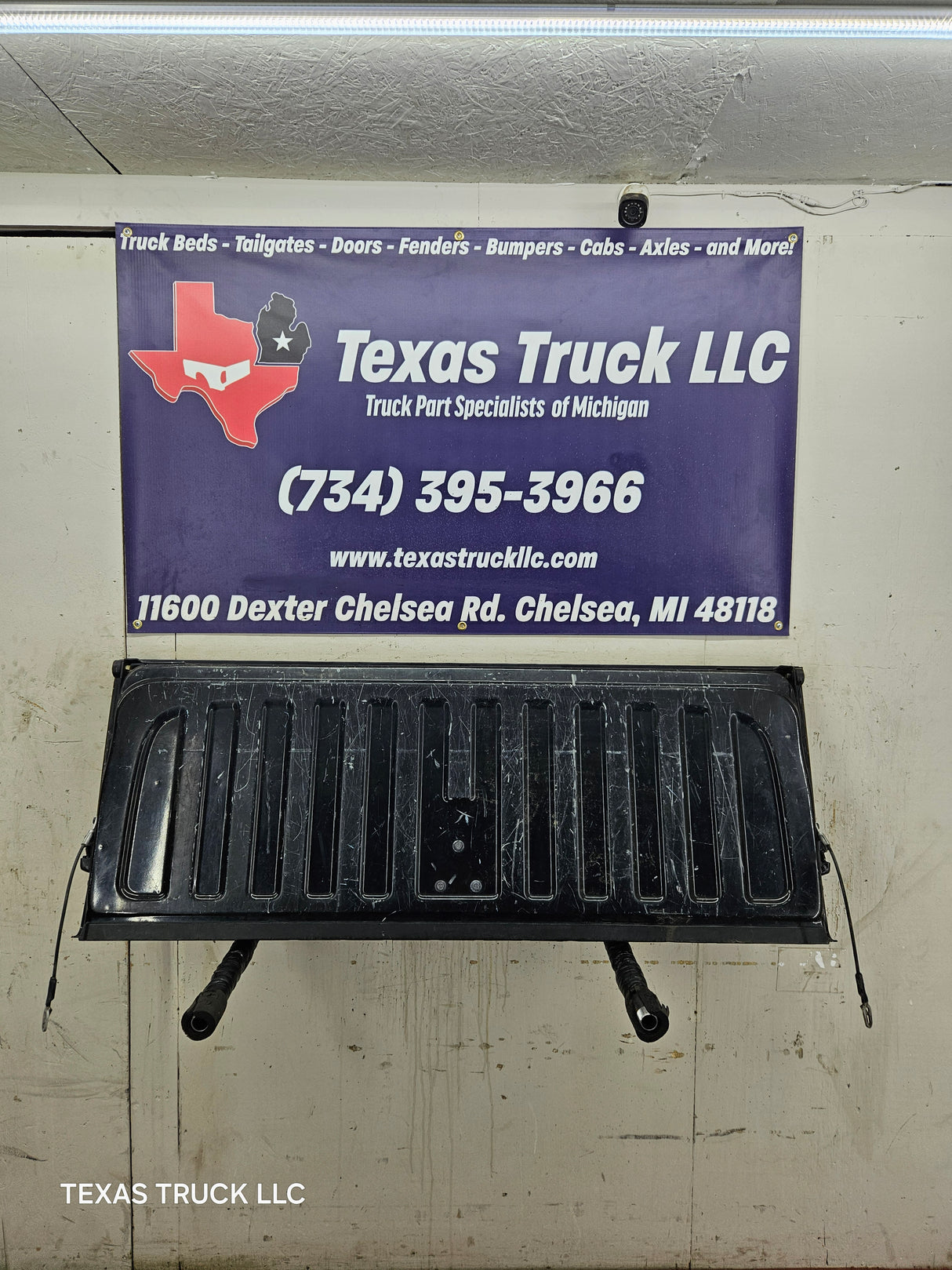 2007-2013 Chevrolet Silverado / GMC Sierra 1500 2500 3500 HD Tailgate