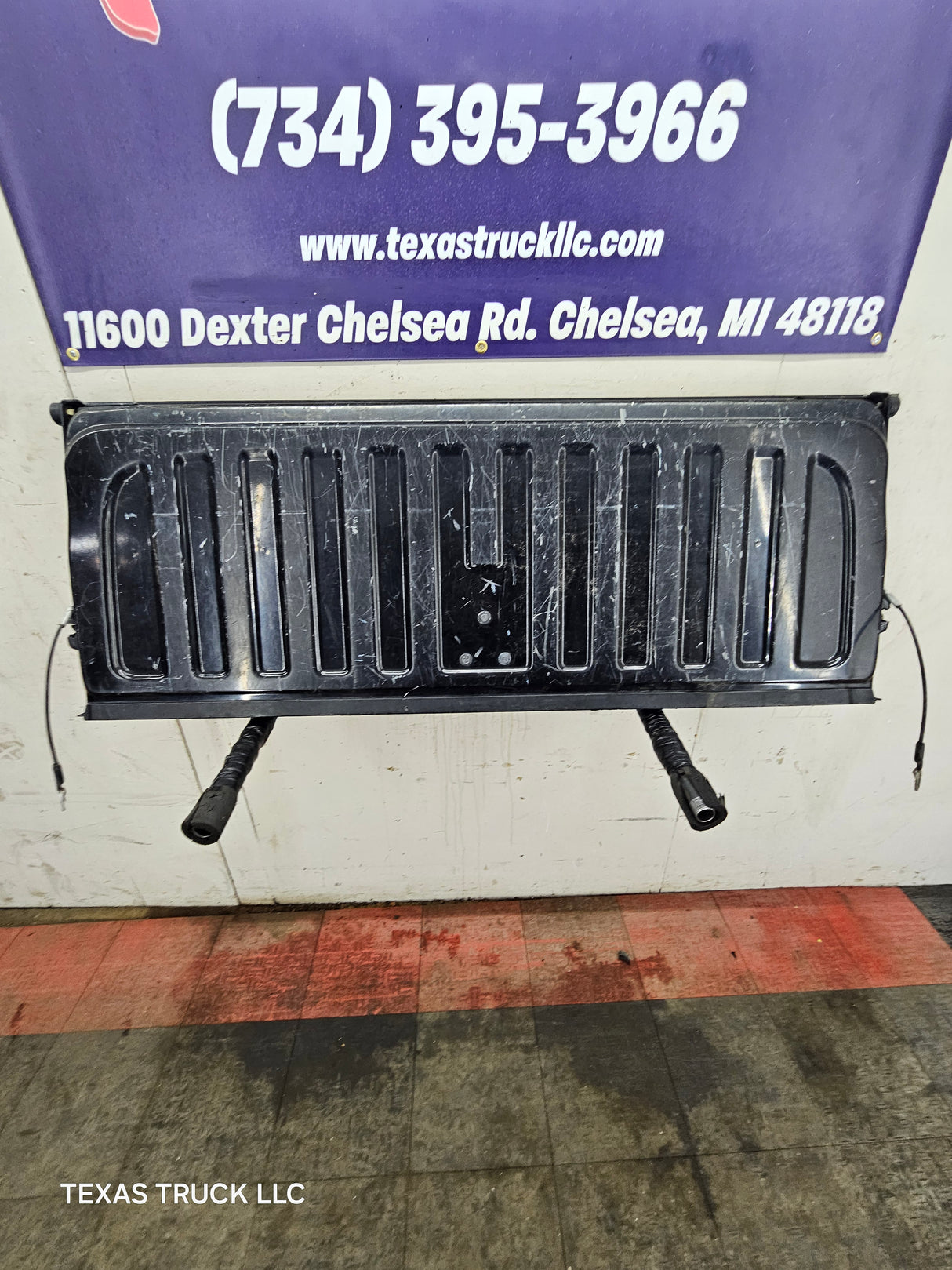 2007-2013 Chevrolet Silverado / GMC Sierra 1500 2500 3500 HD Tailgate