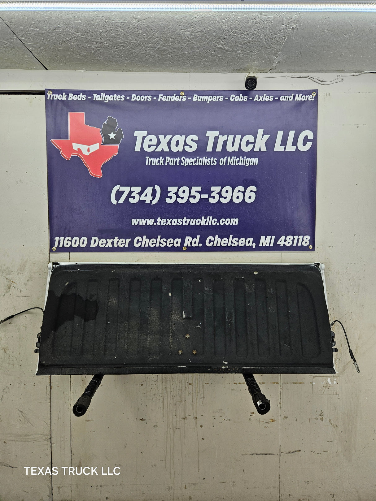 2007-2013 Chevrolet Silverado / GMC Sierra 1500 2500 3500 HD Tailgate
