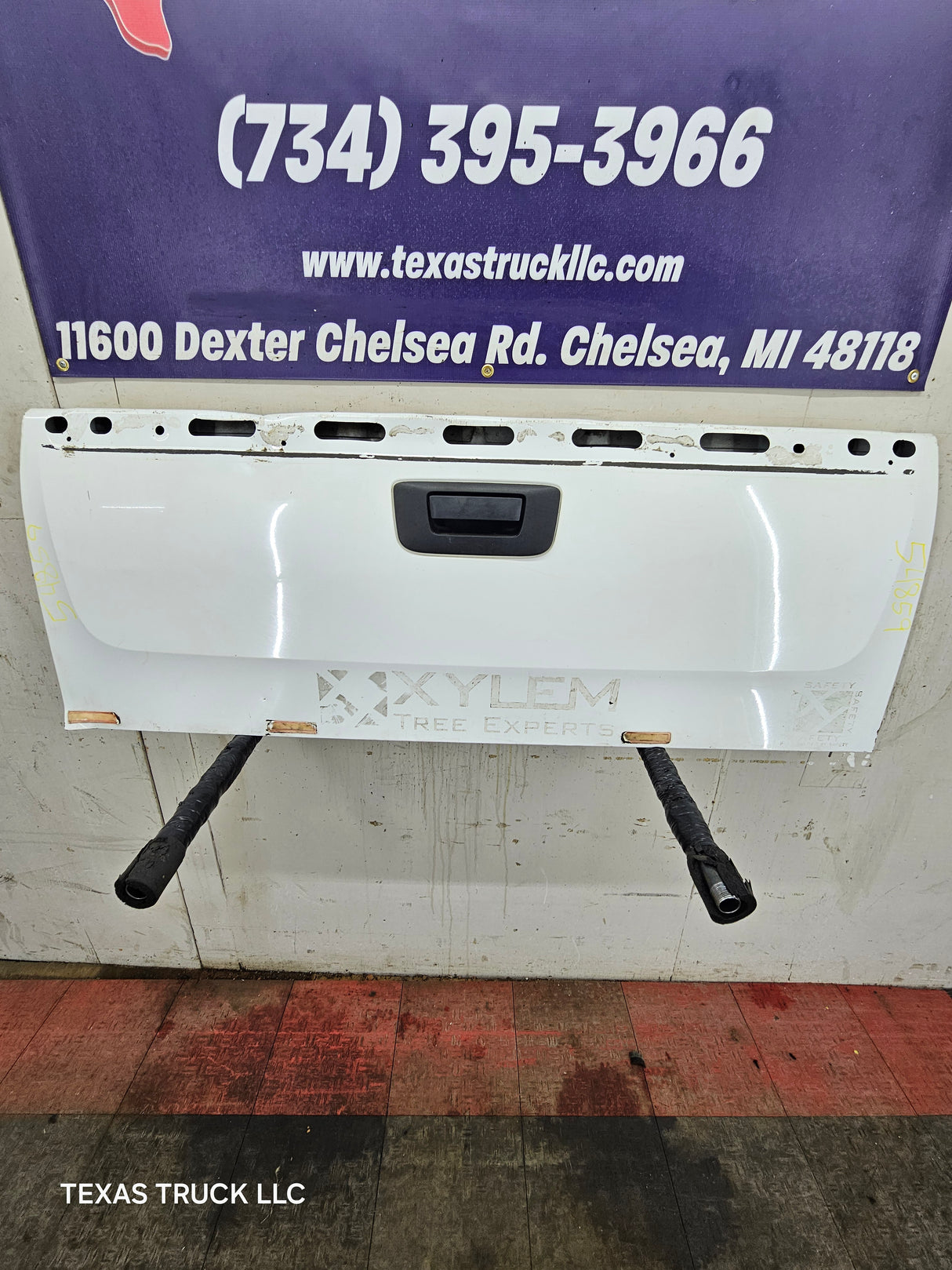 2007-2013 Chevrolet Silverado / GMC Sierra 1500 2500 3500 HD Tailgate