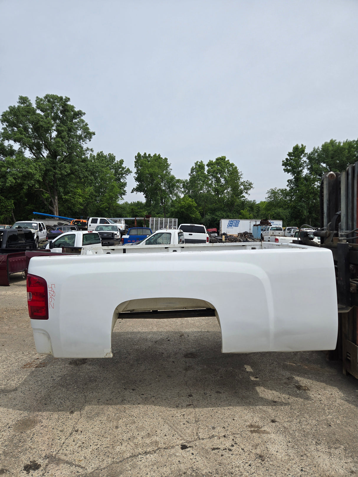 2007-2013 Chevrolet Silverado 1500 2500 3500 HD 8' Long Truck Bed
