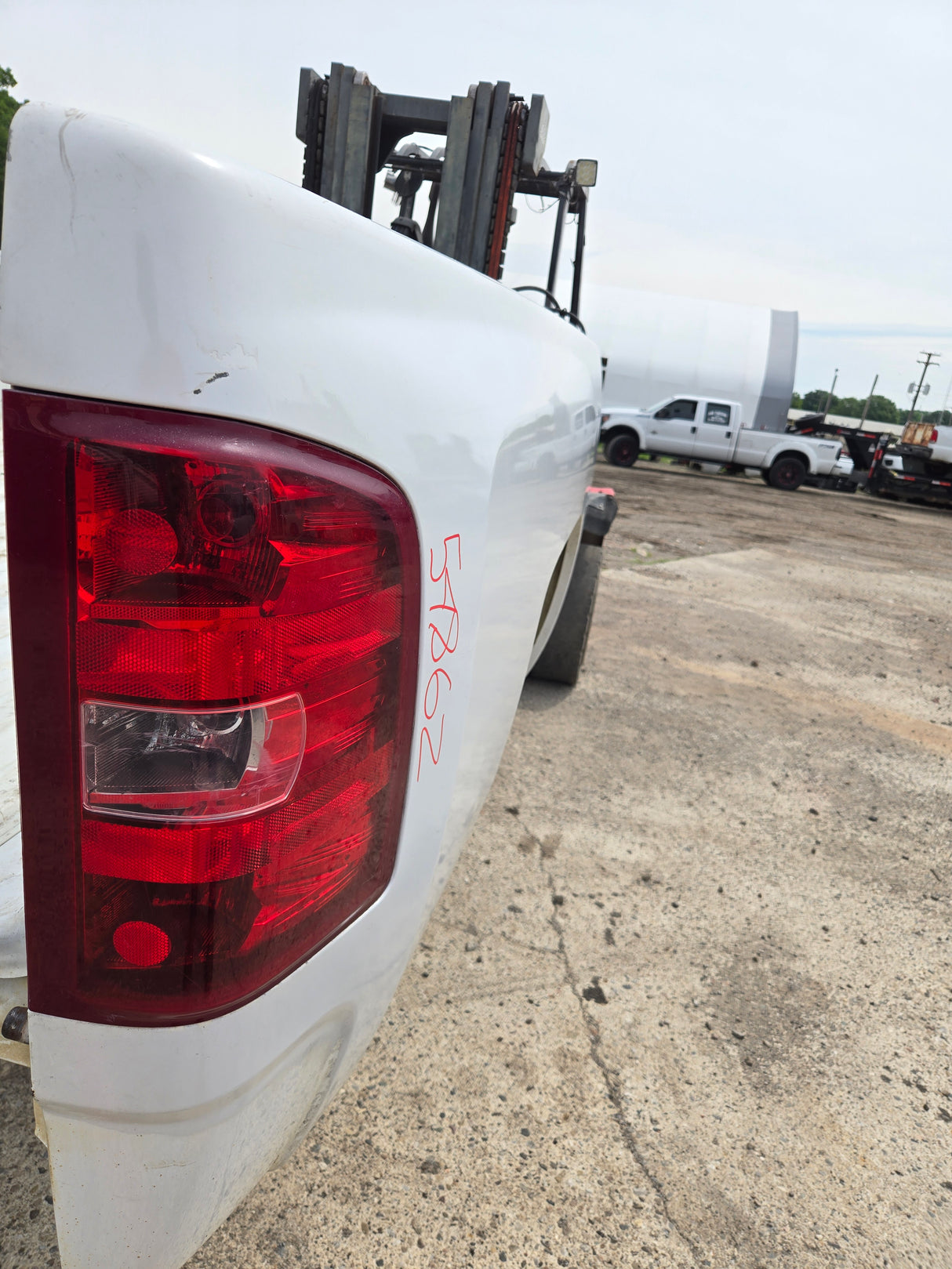 2007-2013 Chevrolet Silverado 1500 2500 3500 HD 8' Long Truck Bed