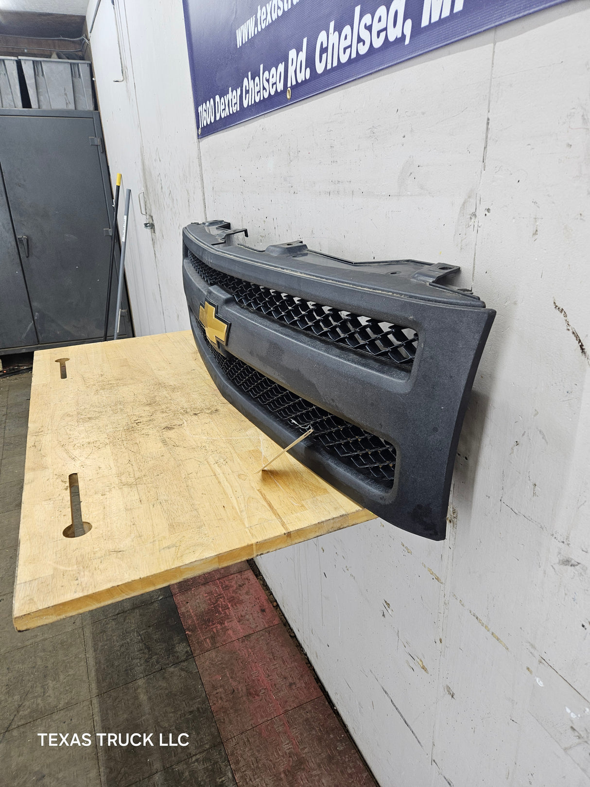 2007-2013 Chevrolet Silverado 1500 Black Grille