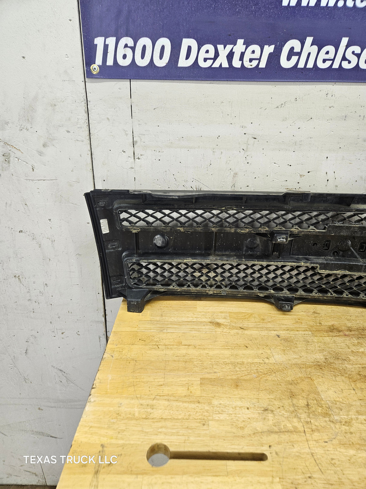 2007-2013 Chevrolet Silverado 1500 Black Grille
